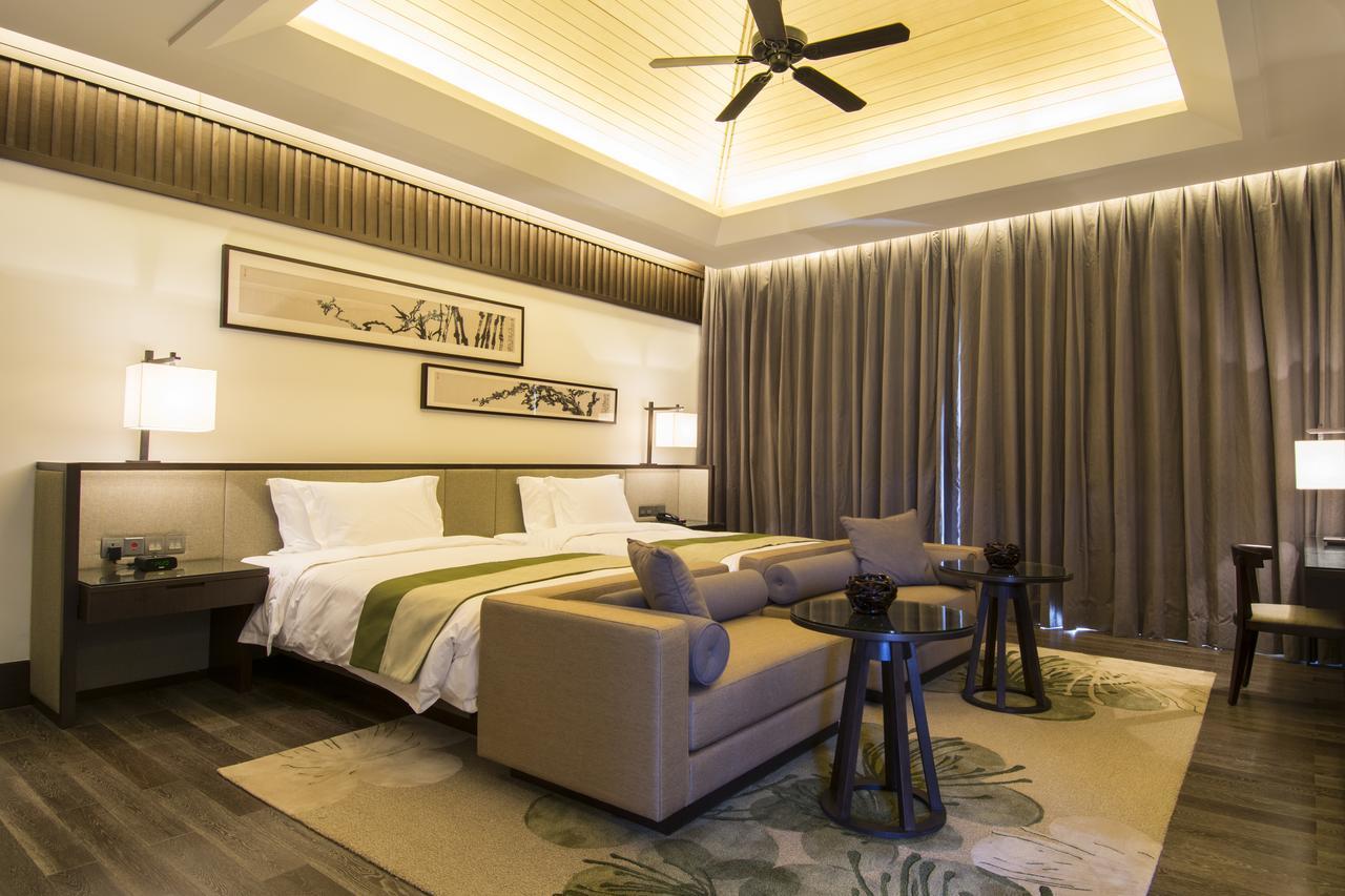 Dusit Devarana Hot Springs & Spa Guangzhou Exterior photo